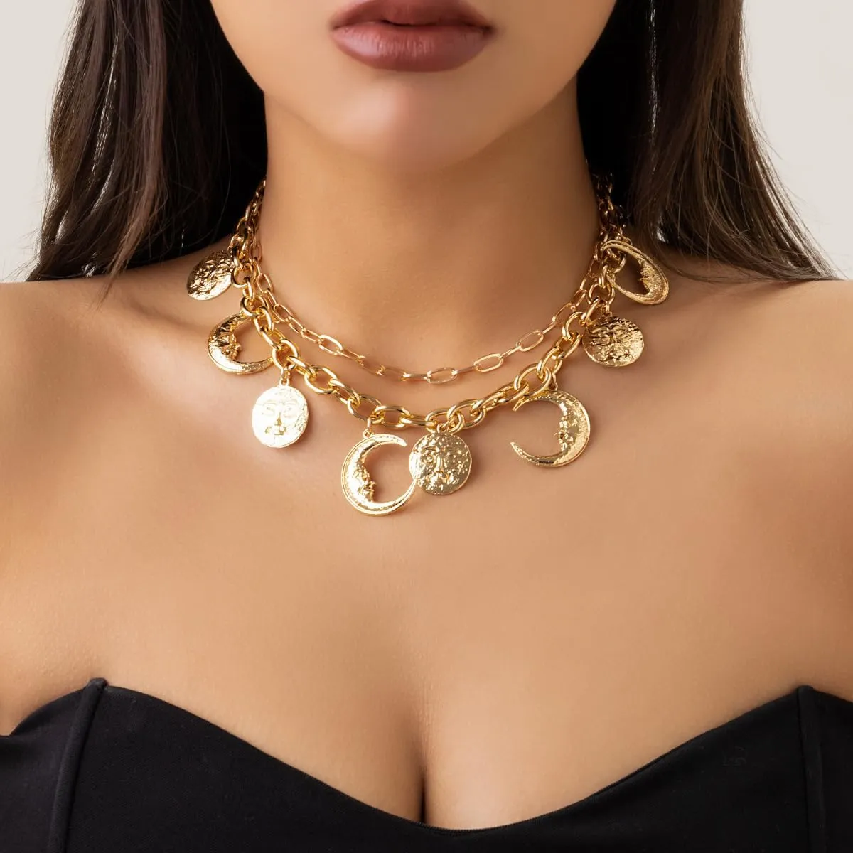 Charm Necklace for Women 14k Gold Plated Dainty Chunky Choker Gold Charms Necklaces for Women Trendy Pendant Choker Chain Shell Starfish Puka Beach Necklace for Teen Girls Summer Essentials