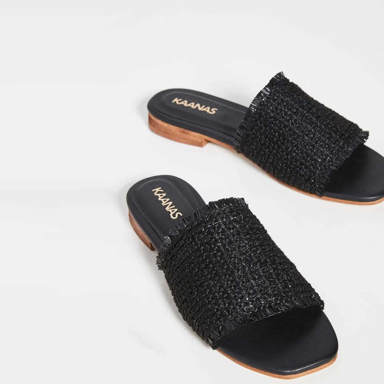Crete Frayed Sandal (Black)