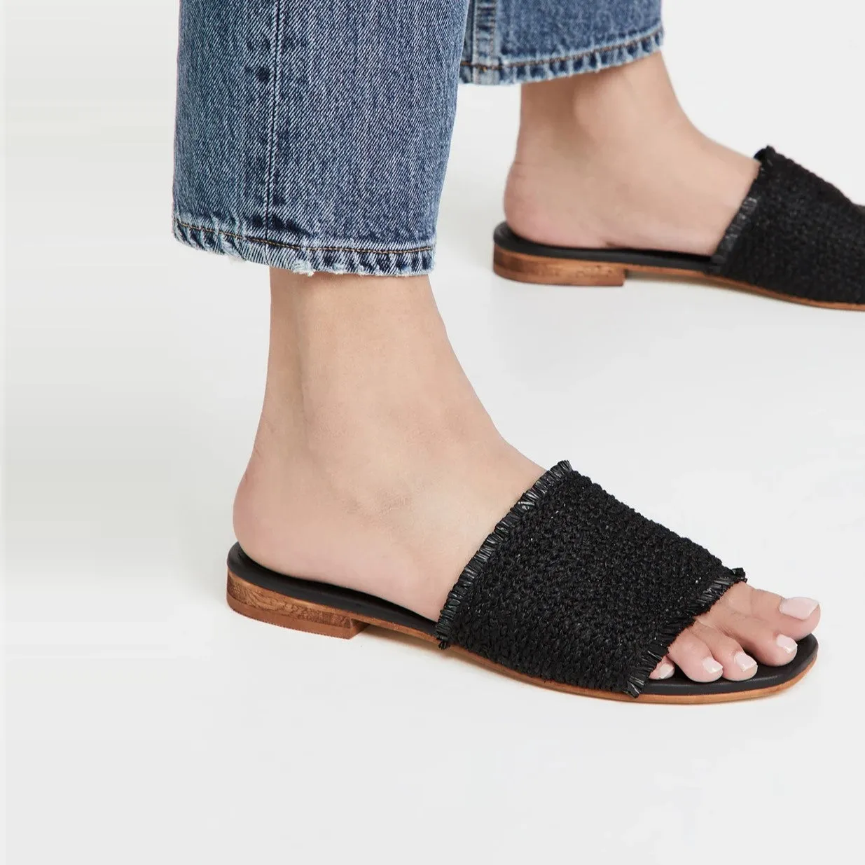 Crete Frayed Sandal (Black)