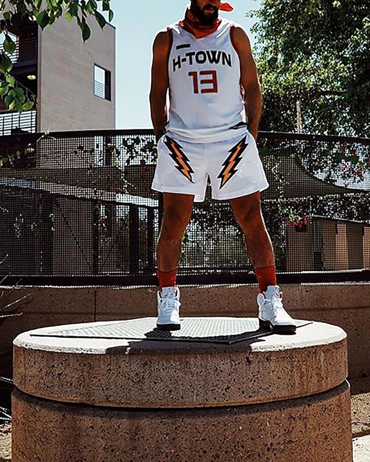 DIOTSR Mens Retro Lightning Graphic Shorts Casual Streetwear Basketball Shorts Athletic Running Shorts with Pockets