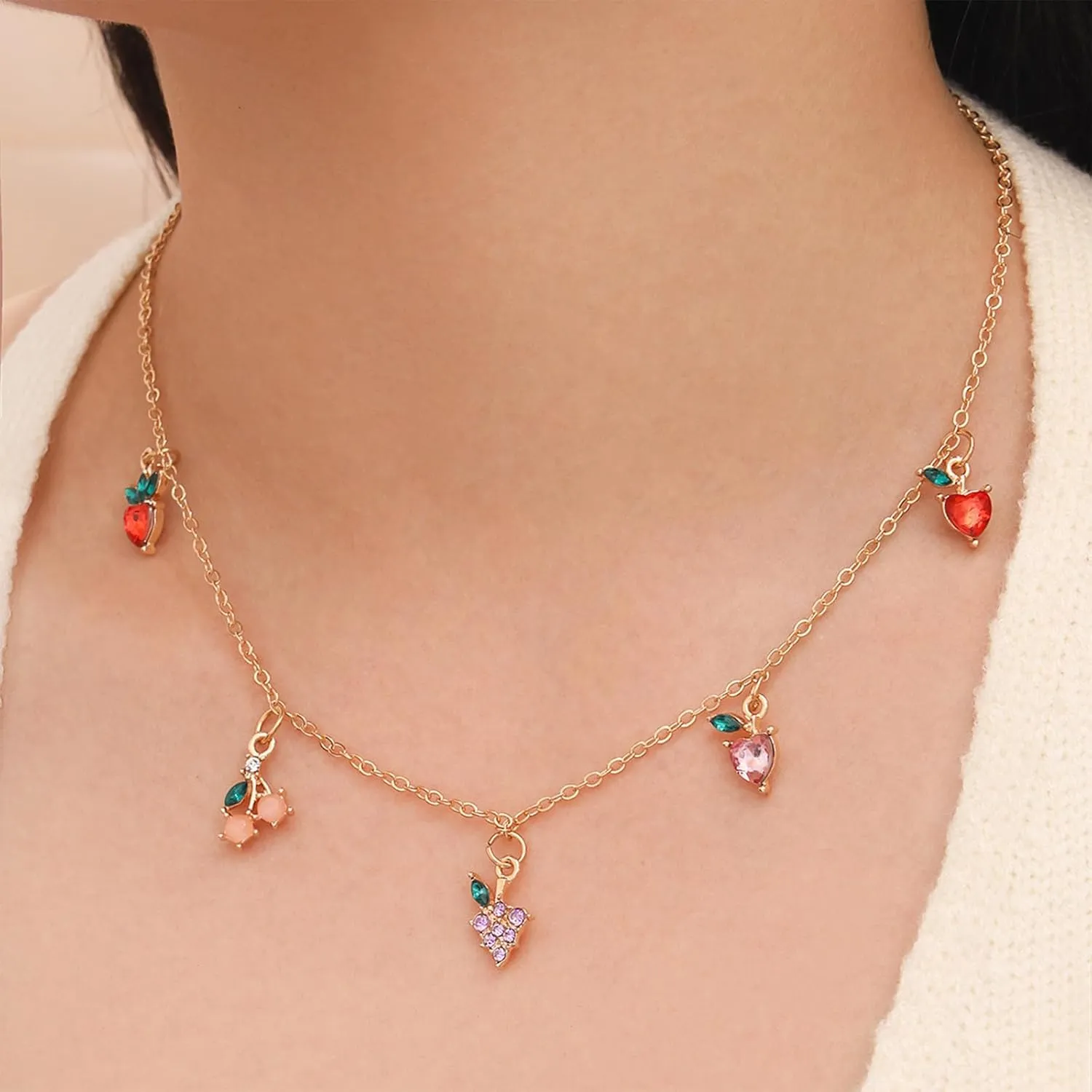 Gold Charm Necklace for Women Dainty Western Cowgirl Necklace Pearl Bow Coin Cherry Charm Necklace Western Outfits for Women Necklaces for Women Trendy
