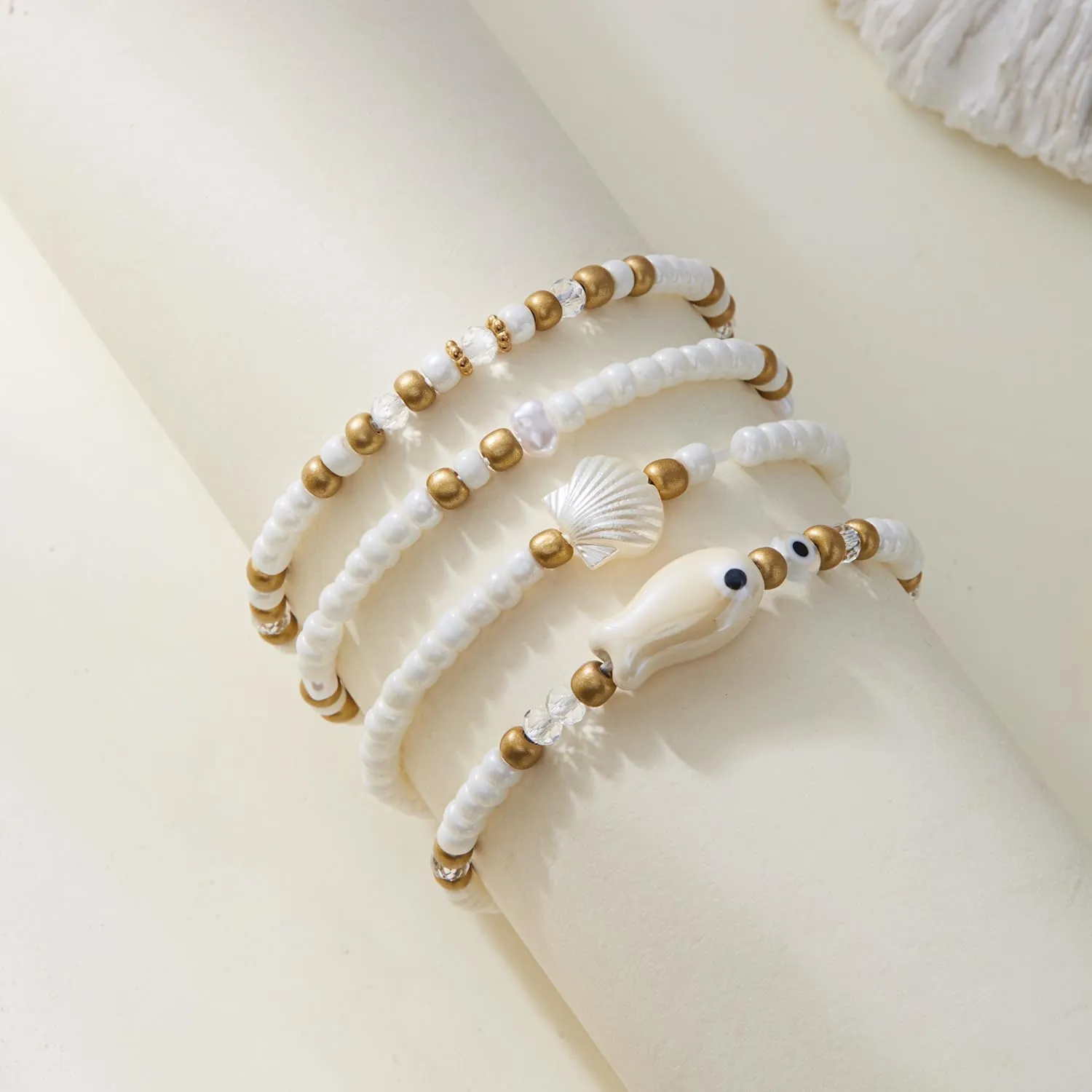 Pingyongchang Boho Ceramic Fish Beaded Bracelets Set Shell Summer Beach Bracelets Handmade Seashell Stretch Stackable Bracelets Jewelry Accessories Gifts for Women