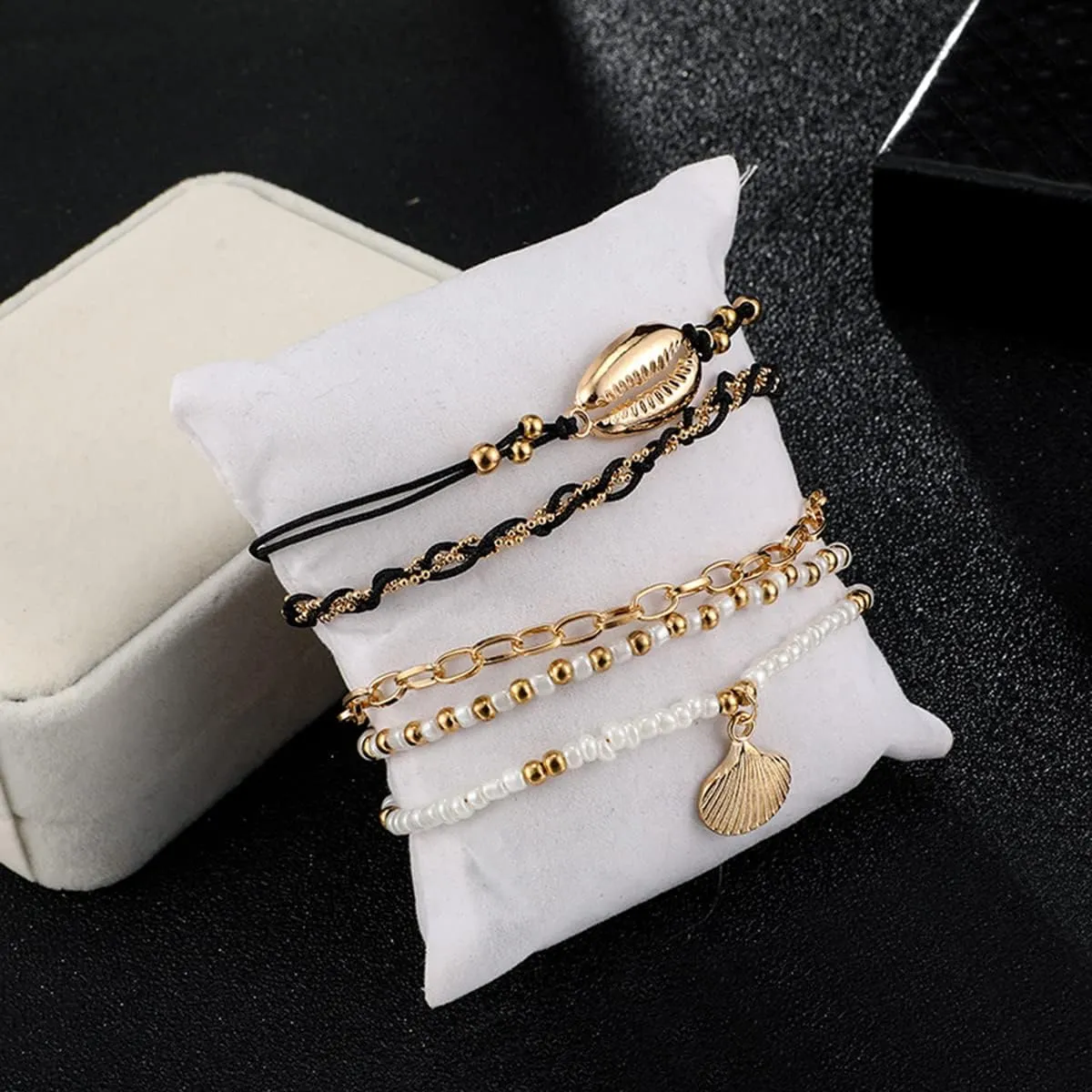 RINHOO Layered Bohemian Shell Beach Anklets Set Pearl Ankle Bracelets Gold Conch Ankle Chain Beaded Foot Chain Braided Rope Thick Foot Jewelry Fashion Sand Charm Handmade for Women
