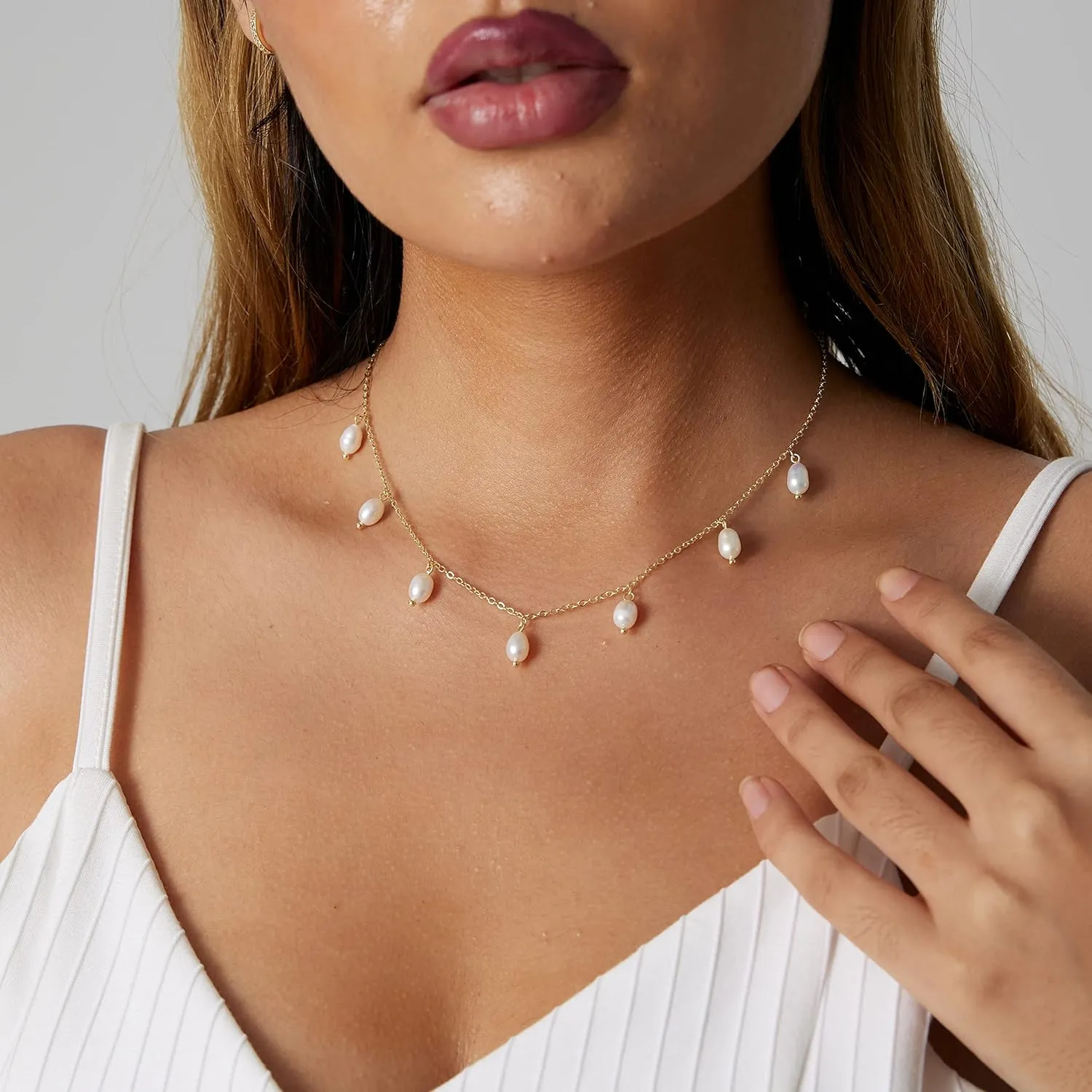 Tasiso Dainty Pearl Necklace - Women's Pendant Necklaces with Barque Pearl Pendant and Paperclip Toggle - Simple Bridesmaid Jewelry Gift
