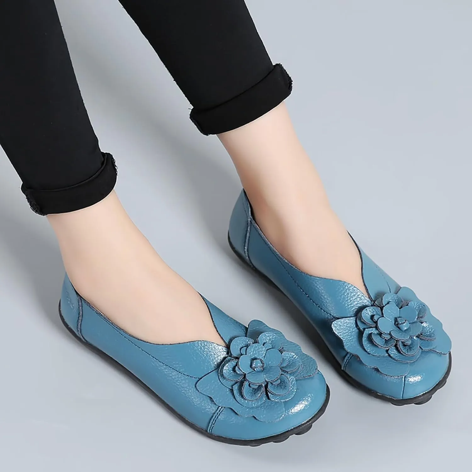Womens Leather Loafers Flower Cowhide Flat Sandals Comfort Walking Casual Flat Loafer, Round Toe Soft Sole Slip On Sandals Breathable Indoor Outdoor Walking Shoes