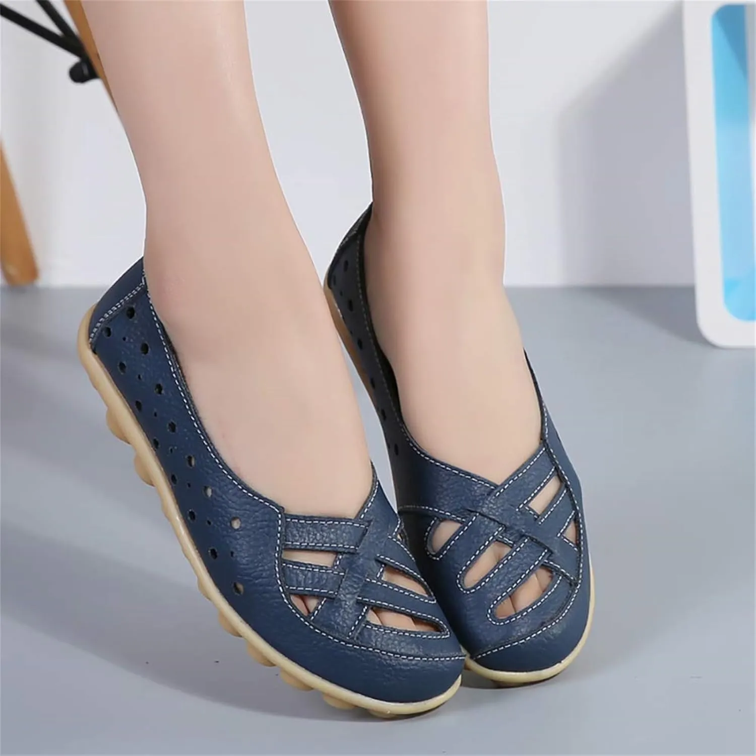 Women's Leather Sandals Loafers Slip-Ons Flats Sandals Casual Walking Cutout Breathable Shoes