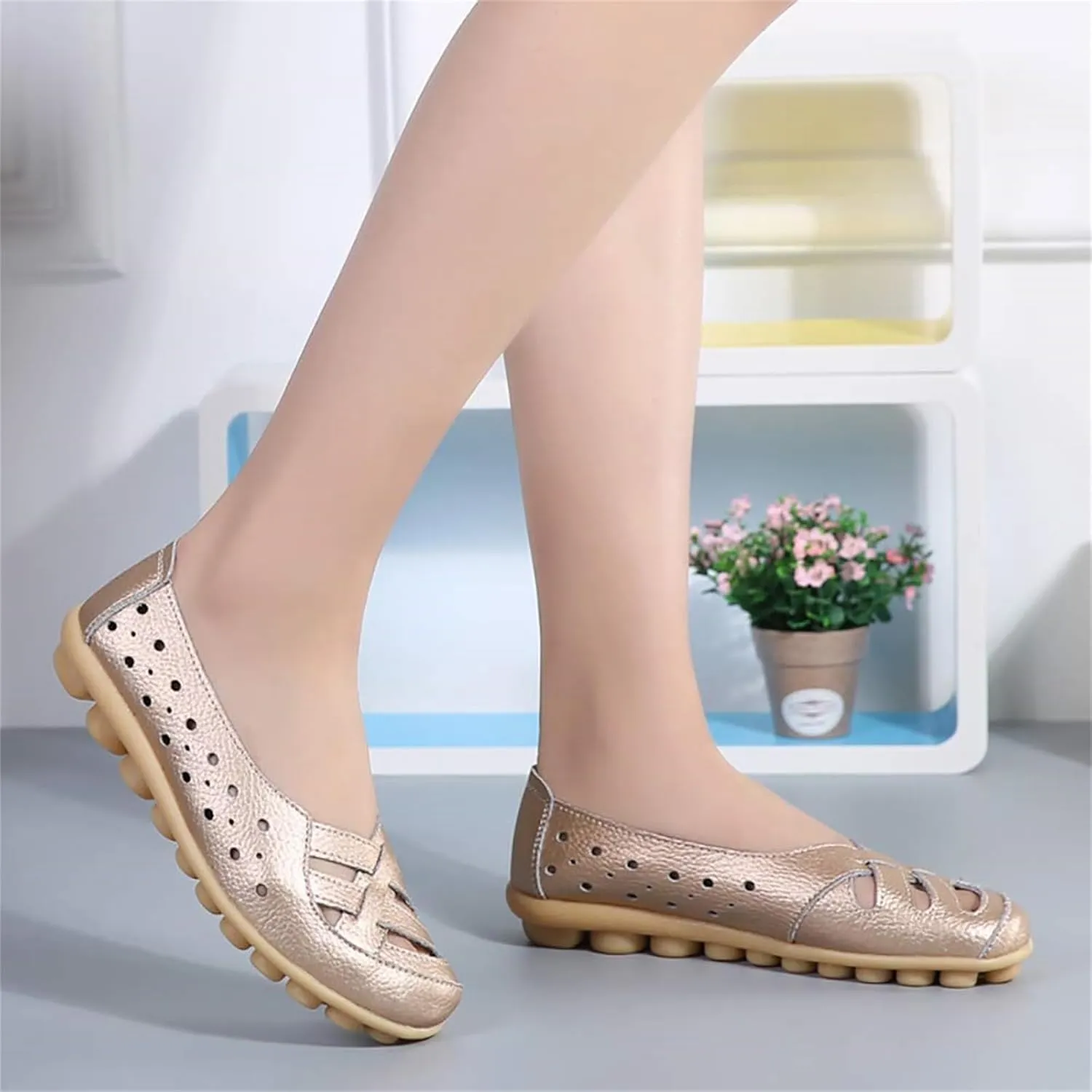 Women's Leather Sandals Loafers Slip-Ons Flats Sandals Casual Walking Cutout Breathable Shoes